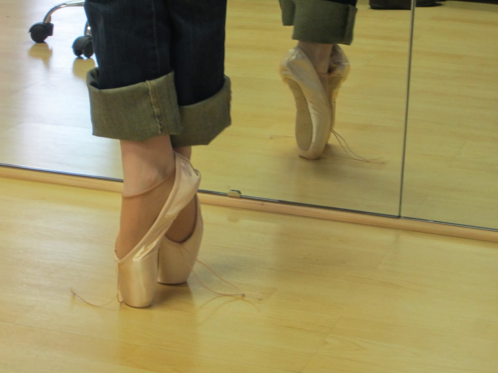 Can You Walk In Pointe Shoes at paullbatemano blog