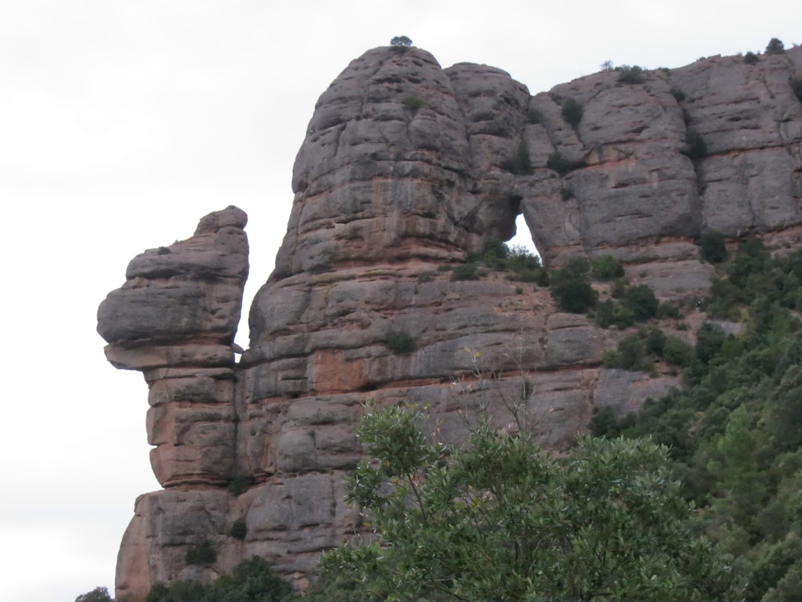 SEAM Escalada: CADIRETA DE AGULLES. VIA ANGLADA GUILLAMON V+/Ae