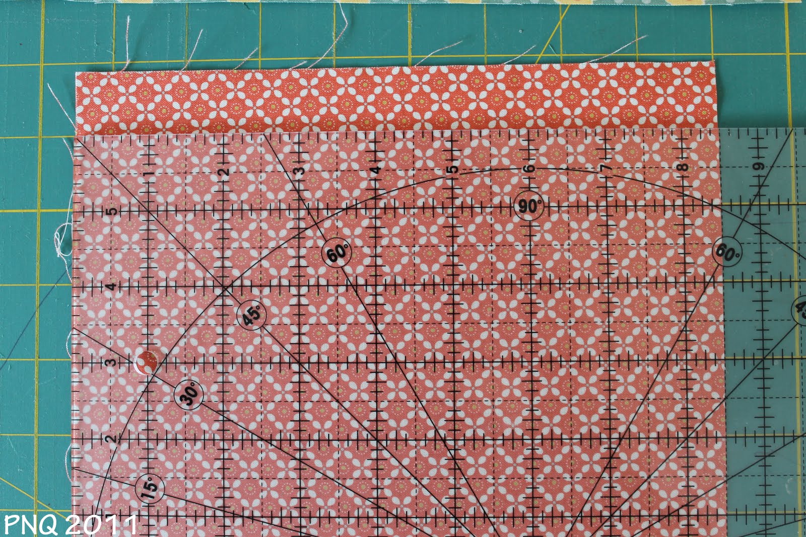 Piece N Quilt How to properly attach a border or sashing on a quilt {a free tutorial}