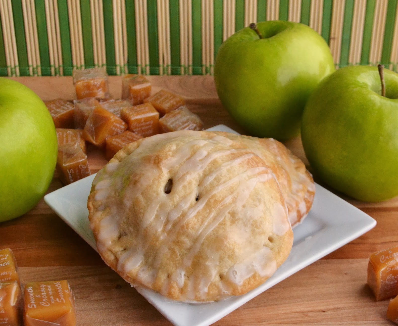 7kidsathome Caramel Apple Mini Pies