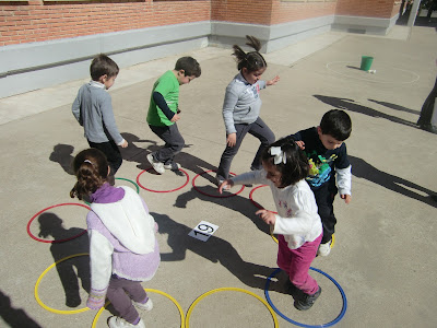 Profe Rafa de Infantil: Gincana de juegos para Infantil