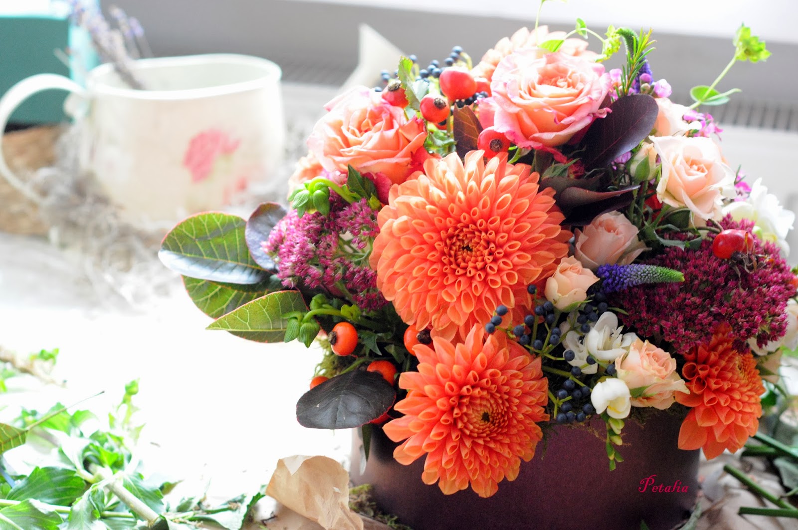 Creatii Florale Flori Forme Si Culori Aranjament Cadou Cu Flori De Toamna