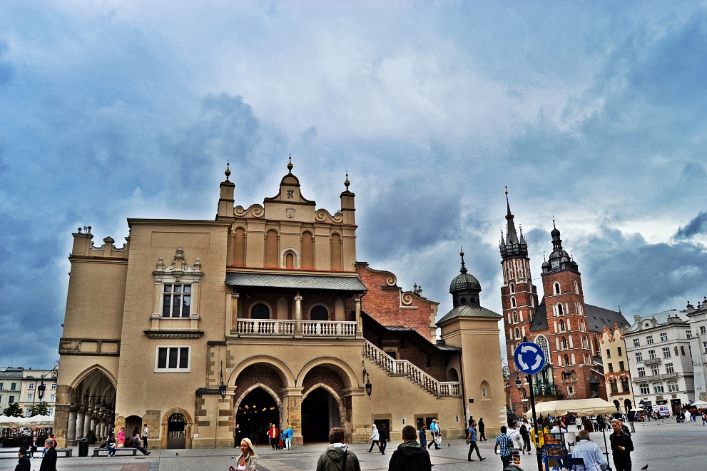 Guía de monumentos de un trotamundos stopover Sukiennice (Lonja de