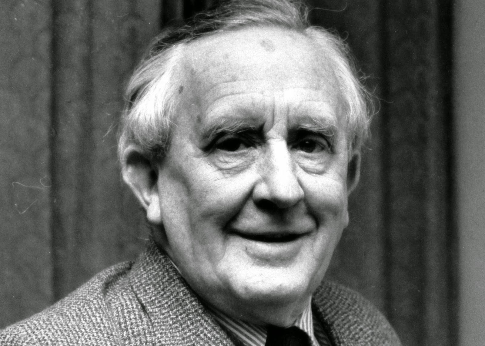 John Ronald Reuel Tolkien, Tenar Karena Membuat Dunia John Ronald Reuel Tolkien, Tenar Karena Membuat Dunia