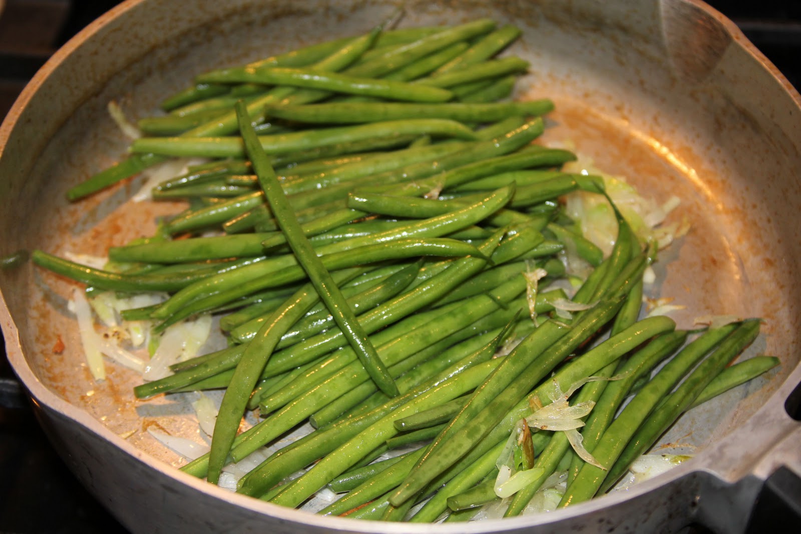 Baked Crispy Chicken, Rice Pilaf, and Green Beans YUM!! Cooking With