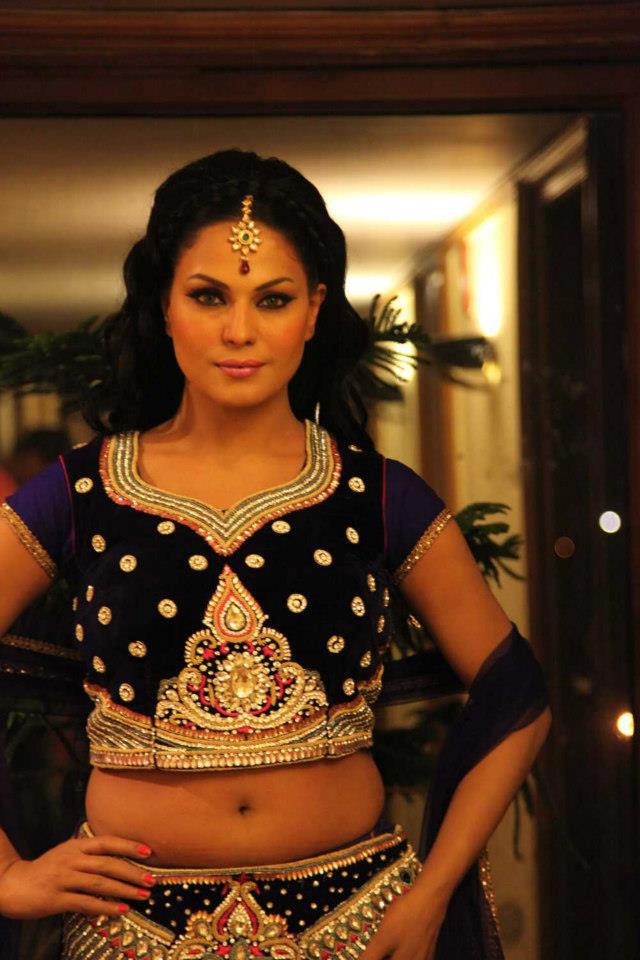 HD WALLPAPERS: Veena Malik Collection HD Wallpapers