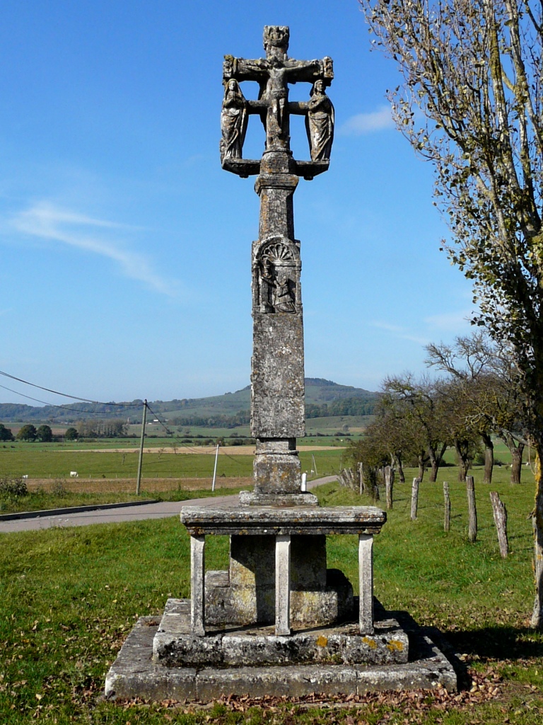 La Lorraine se dévoile... Croix de carrefour à FrenellelaGrande (Vosges)