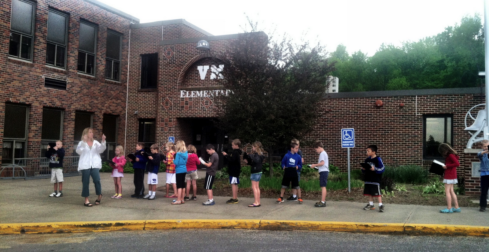 Van Meter Elementary Library VOICE