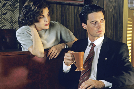 Twin Peaks - Sherilyn Fenn Returning 