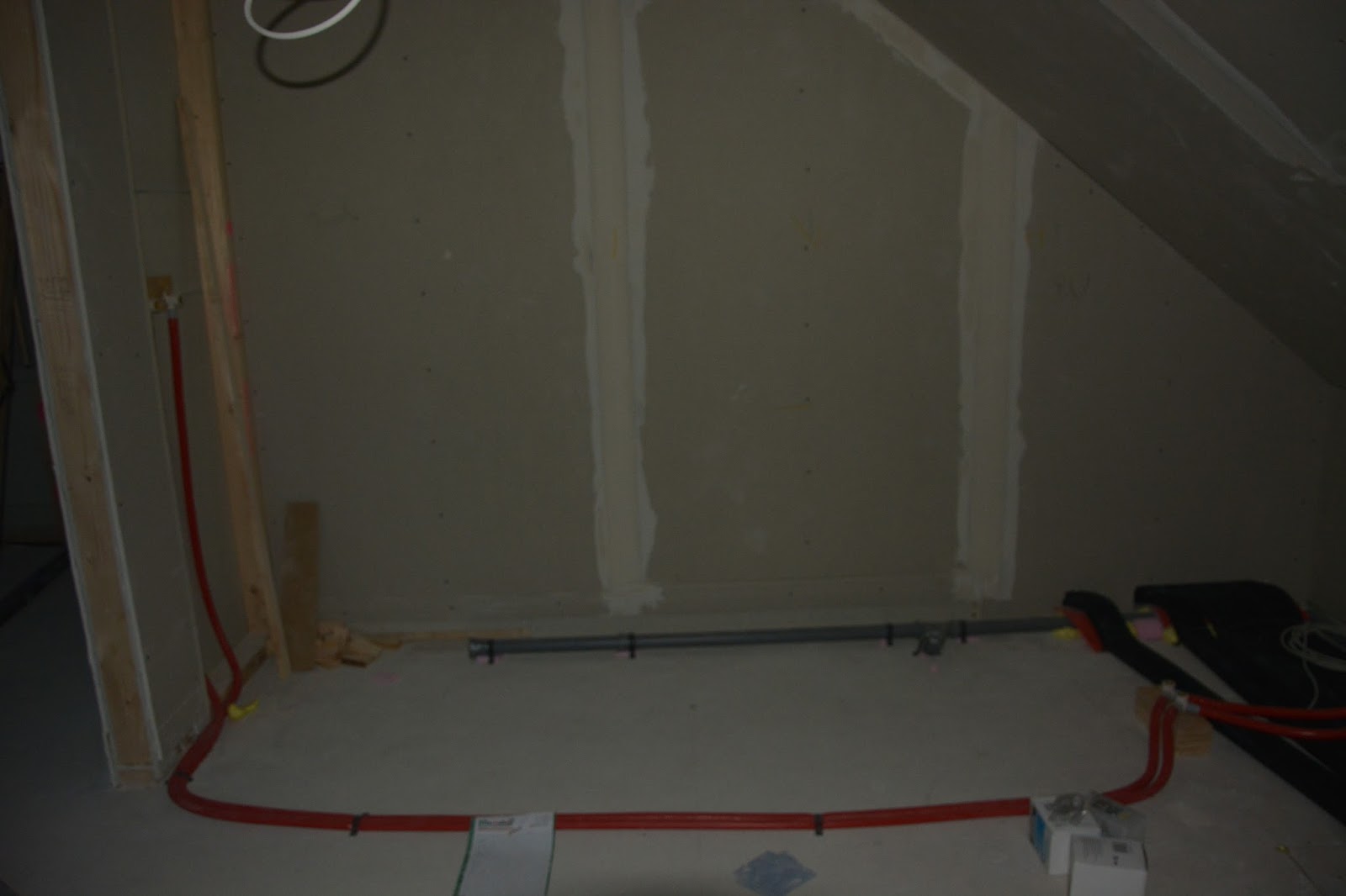 Bautagebuch: Unser Hausbau mit Allkauf: Installation der Heizungsanlage