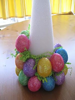 Topiario de huevos.Pascua. Topiario+arbol+de+cascaras+de+huevos+para+pascua+manualidades+decorar2