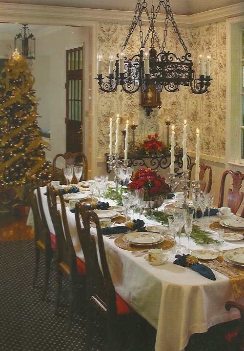 Splendid Sass CHRISTMAS TRADITION AND ELEGANCE