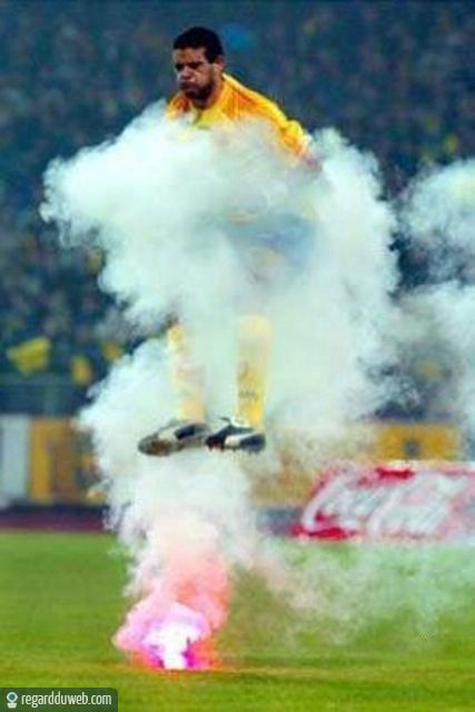 http://3.bp.blogspot.com/-aaDbG7sl9sk/UEc0EBbmzAI/AAAAAAAAFIg/e_msmc6v7R4/s1600/humour-drole-insolite-sport-football124.jpg