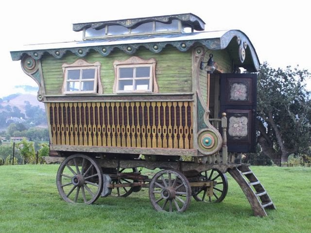 Campy Canadians Gypsy Wagons Vardo Or Caravan