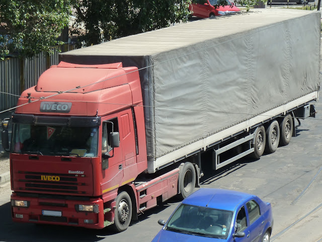 Truck , 4x2 , 4x2 Truck , Curtain SideTrailer , Iveco EuroStar Cursor 4x2 Truck , Iveco EuroStar Cursor , Iveco EuroStar , Iveco , EuroStar , Cursor , EuroStar Cursor , Red