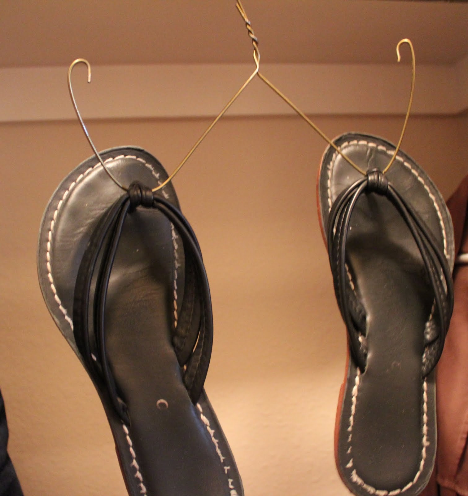 Wayward Girls' Crafts Shoe Hangers