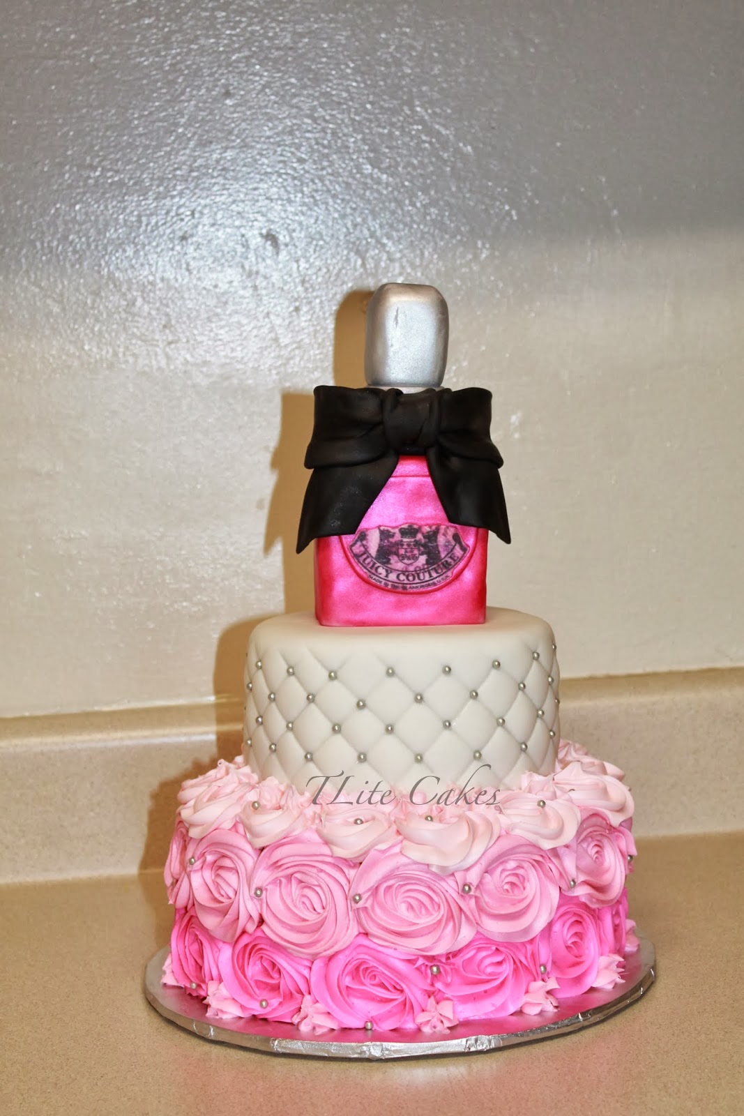 TLite Cakes and Planning Juicy Couture 21st Birthday Cake TLite Cakes and Planning Juicy Couture 21st Birthday Cake