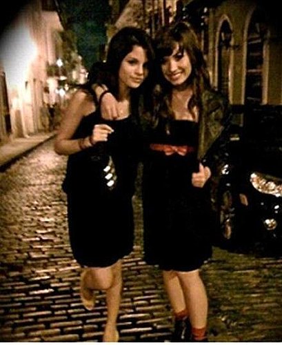 demi lovato hot. Demi Lovato and Selena Gomez