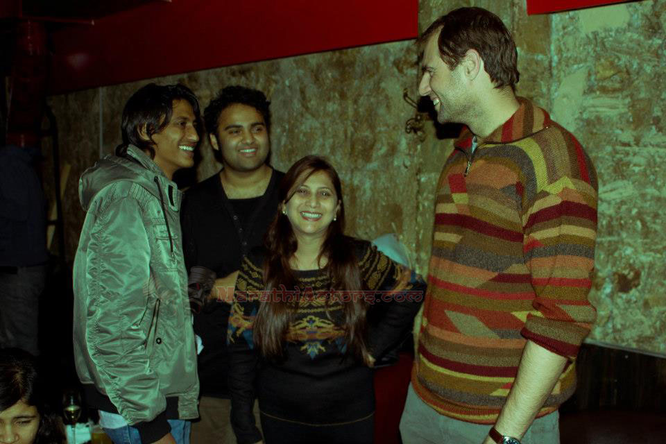 Aniket Saraf ashok and nivedita saraf son aniket saraf photos