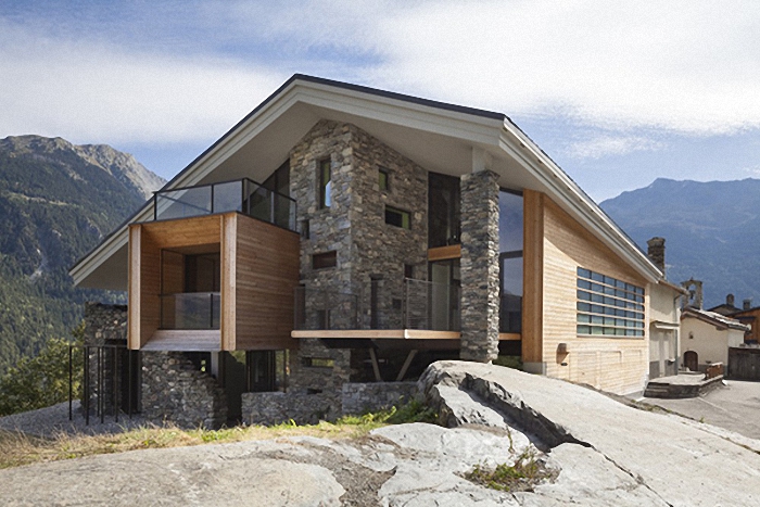 Hogares Frescos: Casa en la Montaña Inspirada por el Paisaje