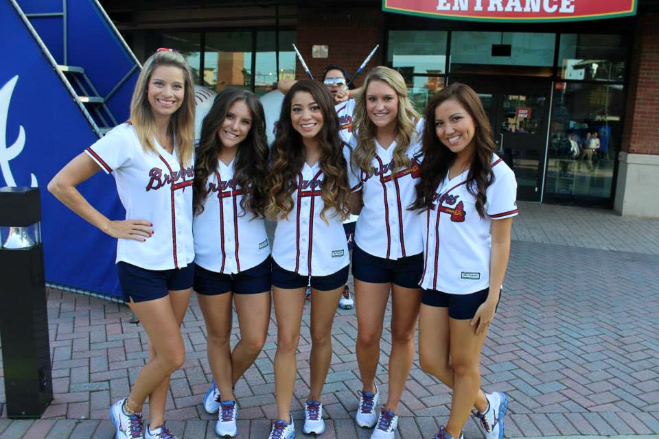 Pro Cheerleader Heaven The Atlanta Braves Tomahawk Team Is Playoff Ready