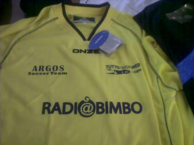 La prima maglia di gioco ARGOS Soccer TEAM Forze di Polizia