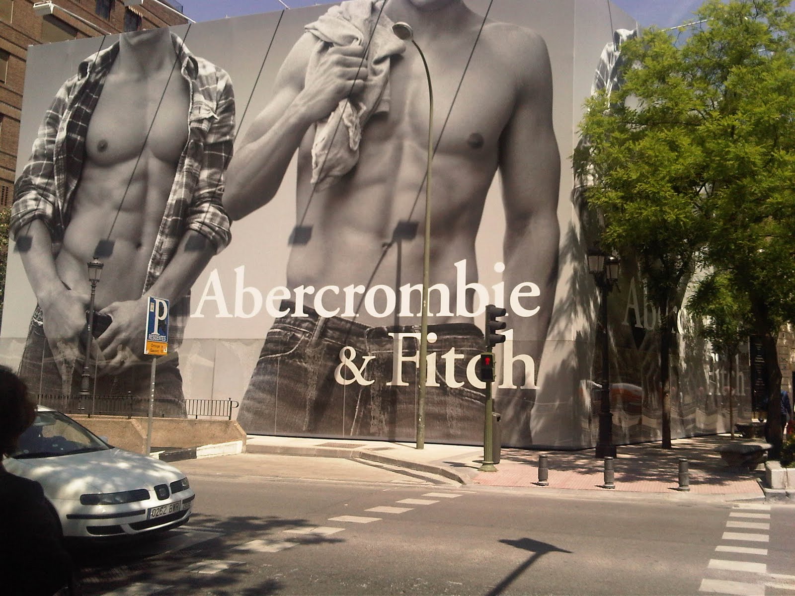 destilando glamour por los cuatro costados Abercrombie & Fitch pronto