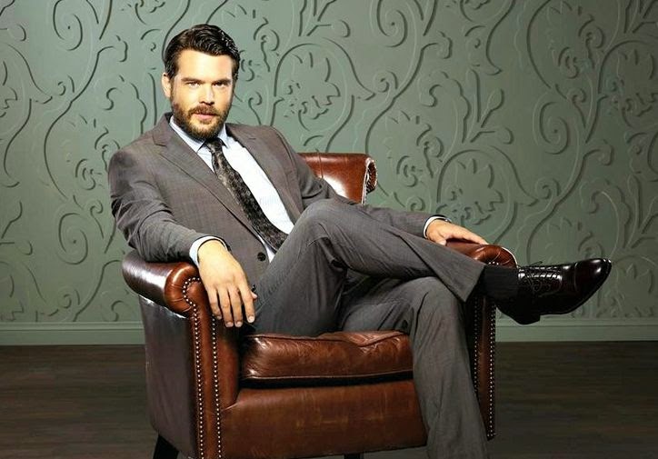 Maybe it’s just me…: Hottie Alert: Charlie Weber