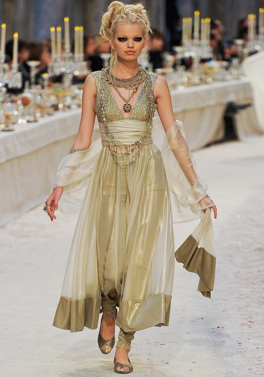 CHANEL PRE FALL 2012 PARIS-BOMBAY: INDIAN INSPIRED