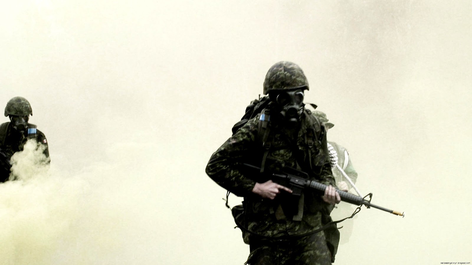 soldiers war smoke gas masks Ultra or Dual High Definition 2560x1440 soldiers war smoke gas masks Ultra or Dual High Definition 2560x1440