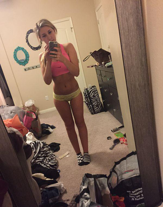 Teen Girl Changing Room Selfie