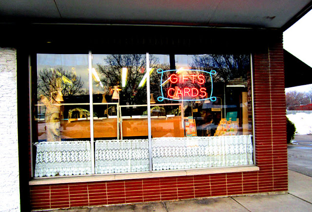nicollet single guys The king of skid row revisits minneapolis' seedy underside a bunch of single men, living together, cheek by jowl, was viewed as deviant the corner of nicollet and washington was the. nicollet single guys The king of skid row revisits minneapolis' seedy underside a bunch of single men, living together, cheek by jowl, was viewed as deviant the corner of nicollet and washington was the.