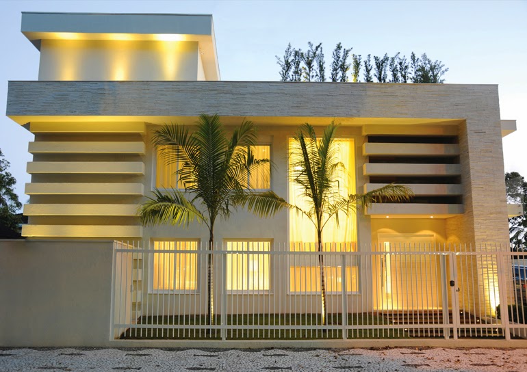 Filete de São Tomé Amarela Irregular  Fachadas de casas, Decoração de  entrada, Entrada da casa