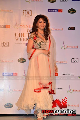 Madhuri Dixit graces Synergy 1 Delhi Couture week 2011 photos