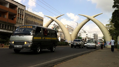 (Kenya) - Mombasa - Matatu