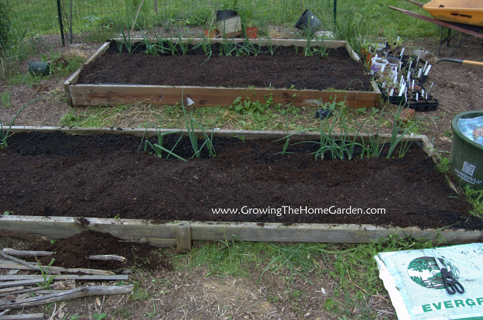 Filling Raised Beds with Layering Growing The Home Garden