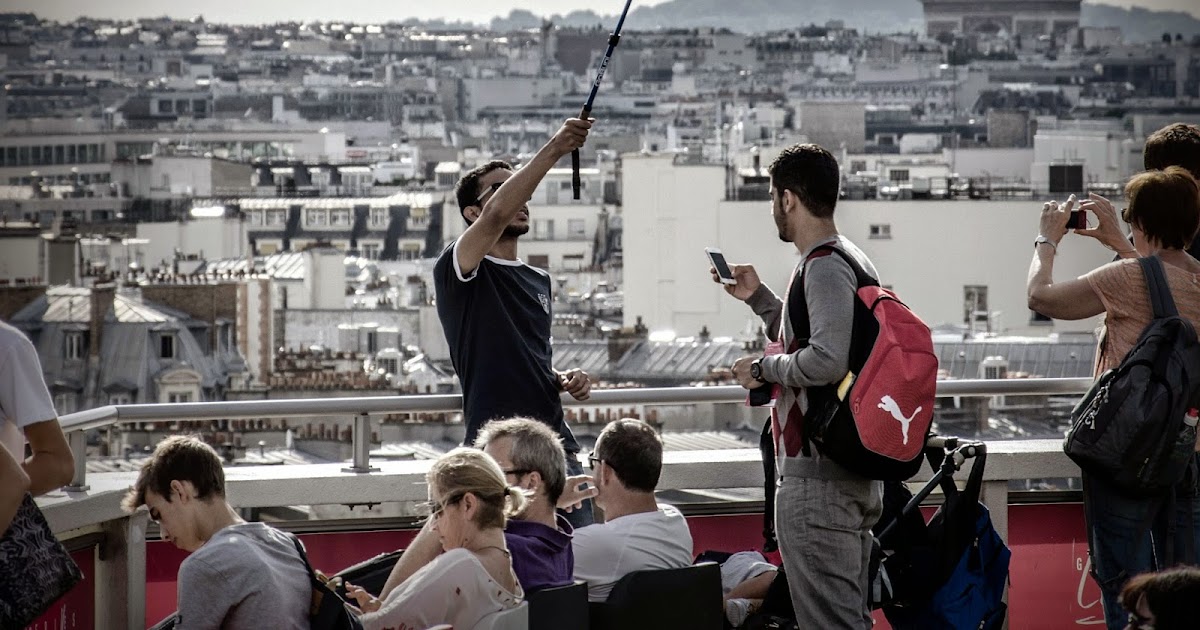 ParisDailyPhoto Selfie craze!