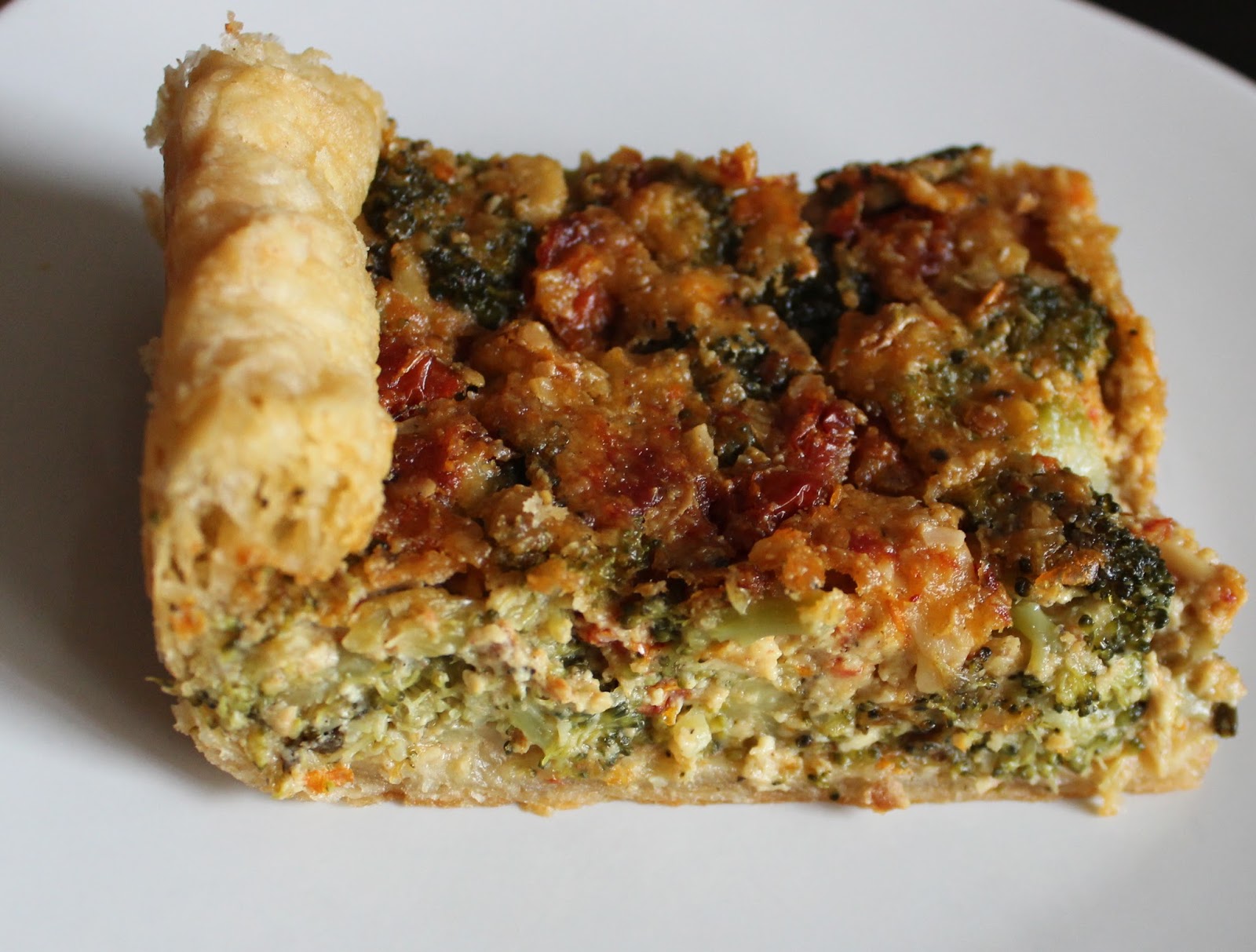 El chiltepín, la dulce cocina vegana Quiche de brócoli y tomate seco