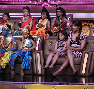  Bipasha Basu Promotes 'Aatma' on Zee TV's show 'India's Best Dramebaaz'