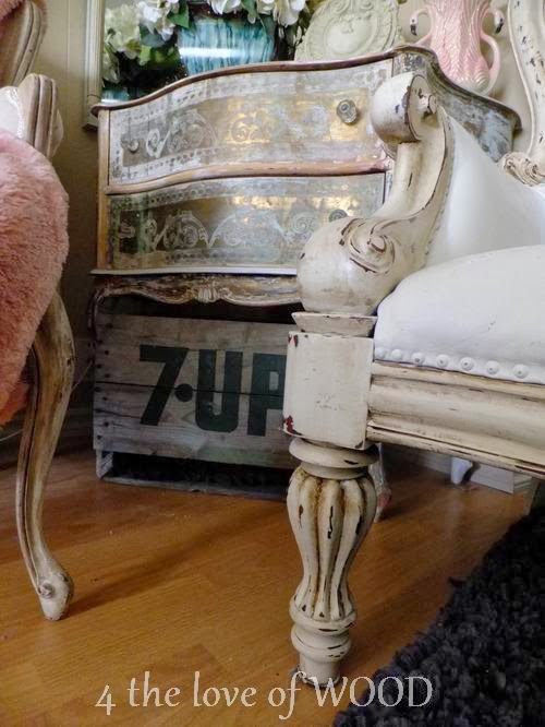 4 the love of wood ANNIE SLOAN & THE PAINTED LEATHER CHAIR