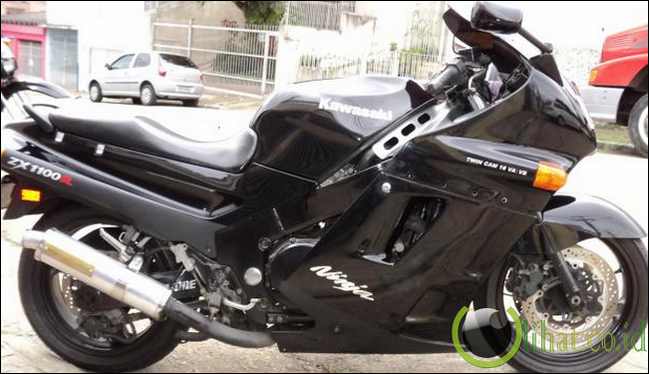 KAWASAKI NINJA ZX-11/ZZ-R1100 - 283 km/jam KAWASAKI NINJA ZX-11/ZZ-R1100 - 283 km/jam