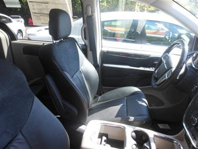 2012 Chrysler Town and Country Interior 2012 Chrysler Town and Country Interior