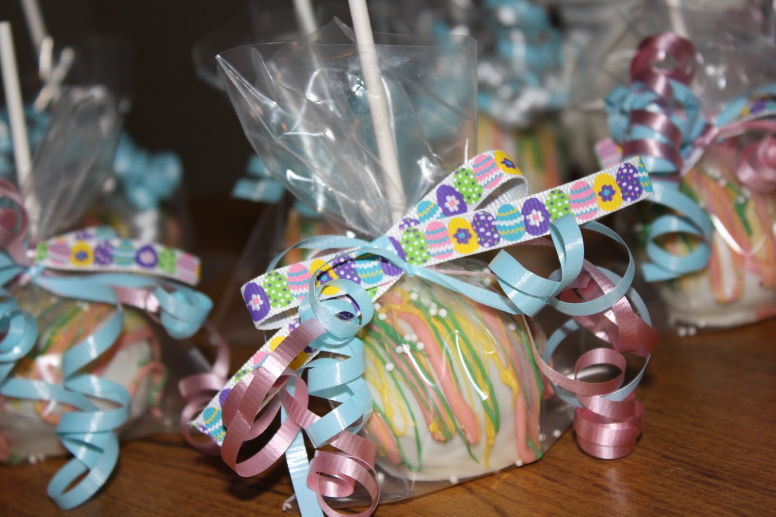 The Sweetest Things Upside Down Cake Pops