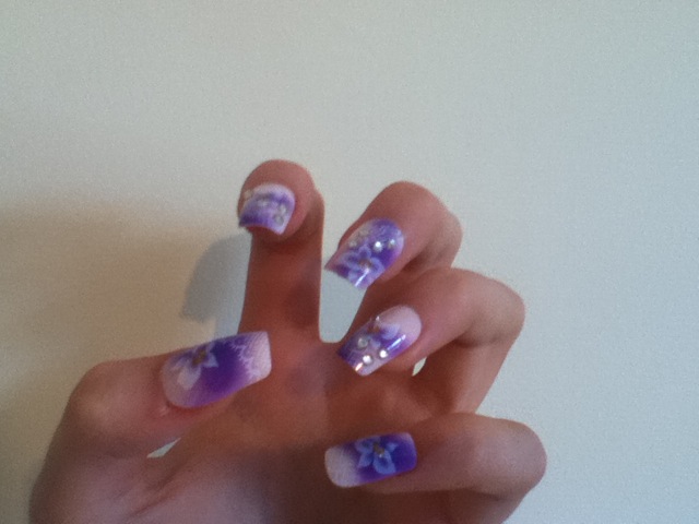 5. Purple Floral Fake Nails - wide 9