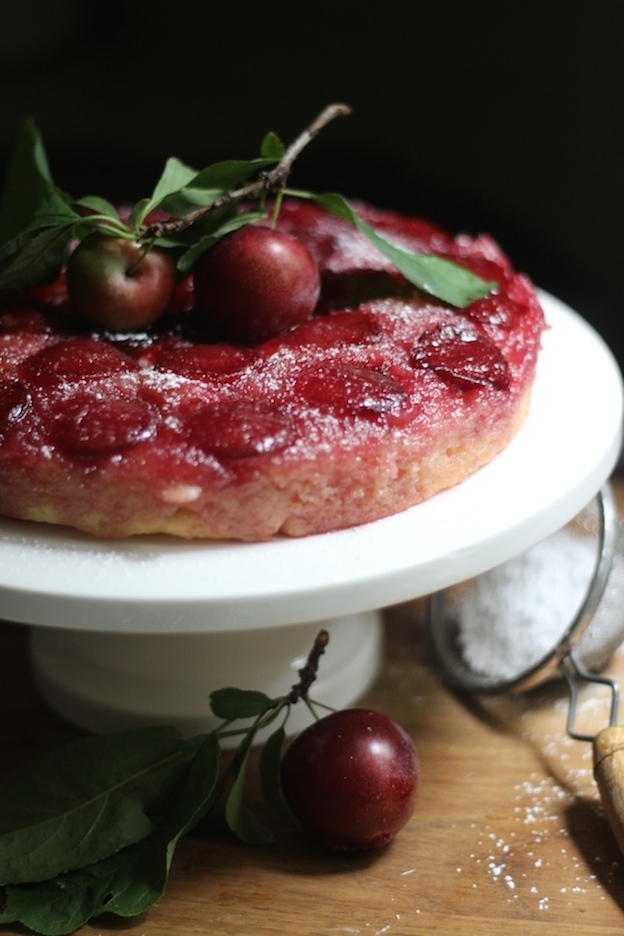 lightly floured Caramelized Plum UpsideDown Cake lightly floured Caramelized Plum UpsideDown Cake