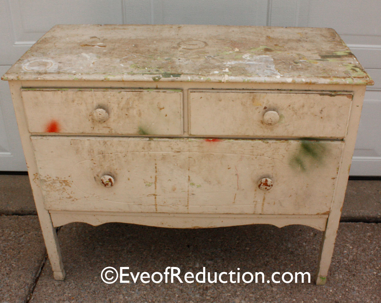 1920s Child S Dresser Restoration Eve Of Reduction This Child S Dresser Was Found Out To The Road In Front Of A House That Is For My Neighborhood What Score If You Can See Past