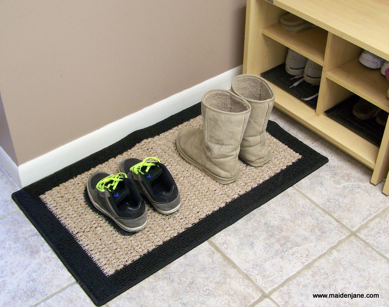 New in the Shop – Shoe Rug!