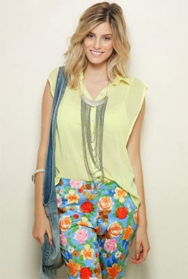 Blusa sem manga Farm verão liquidação desconto blusa sem manga Farm verão liquidação desconto