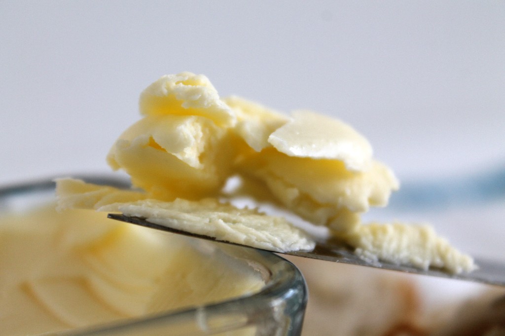 YOLANDA PINCHOLOS COOKING: Como hacer mantequilla casera