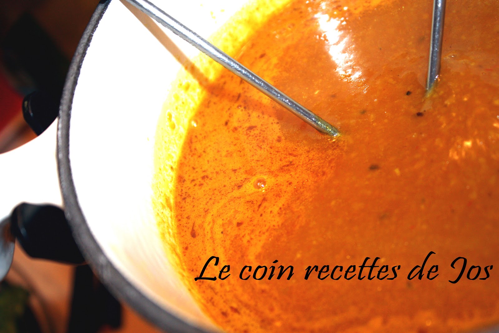 Le coin recettes de Jos BOUILLON À FONDUE AU CURCUMA